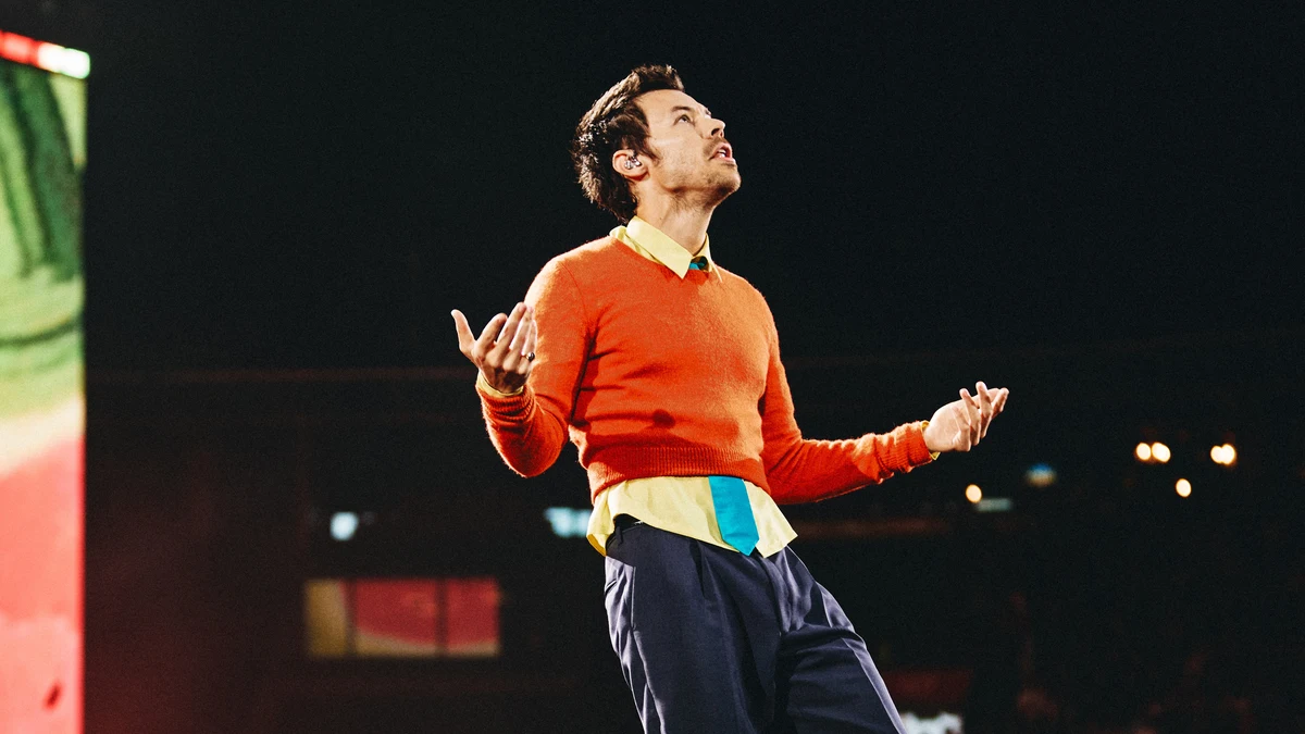 Harry Styles regresa a México y el concierto inicia con el outfit